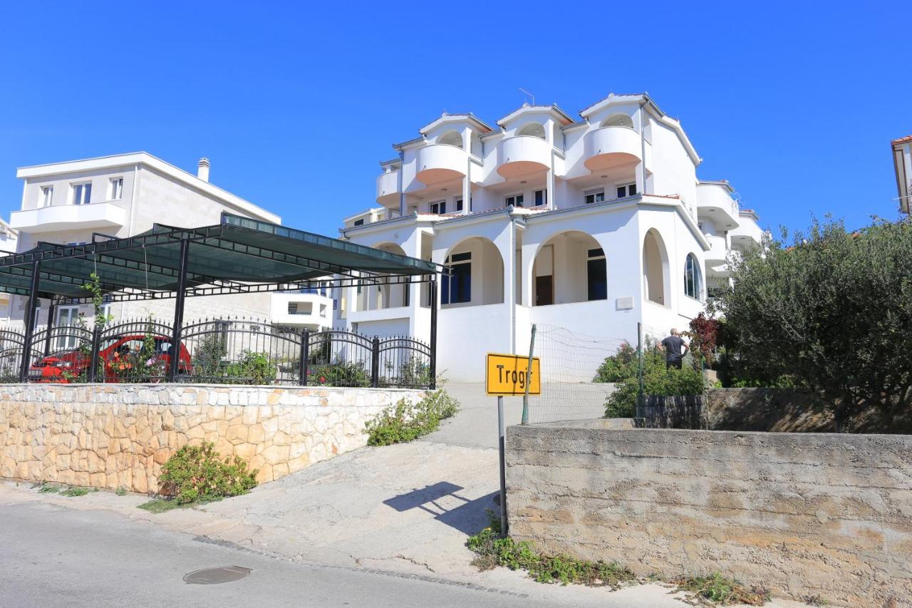 Apartments And Rooms By The Sea Trogir - 16536 Exterior photo