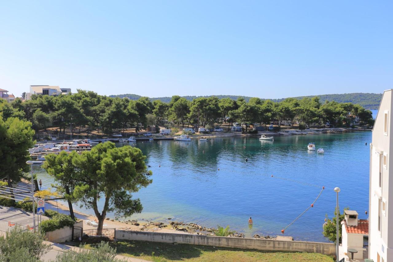 Apartments And Rooms By The Sea Trogir - 16536 Exterior photo