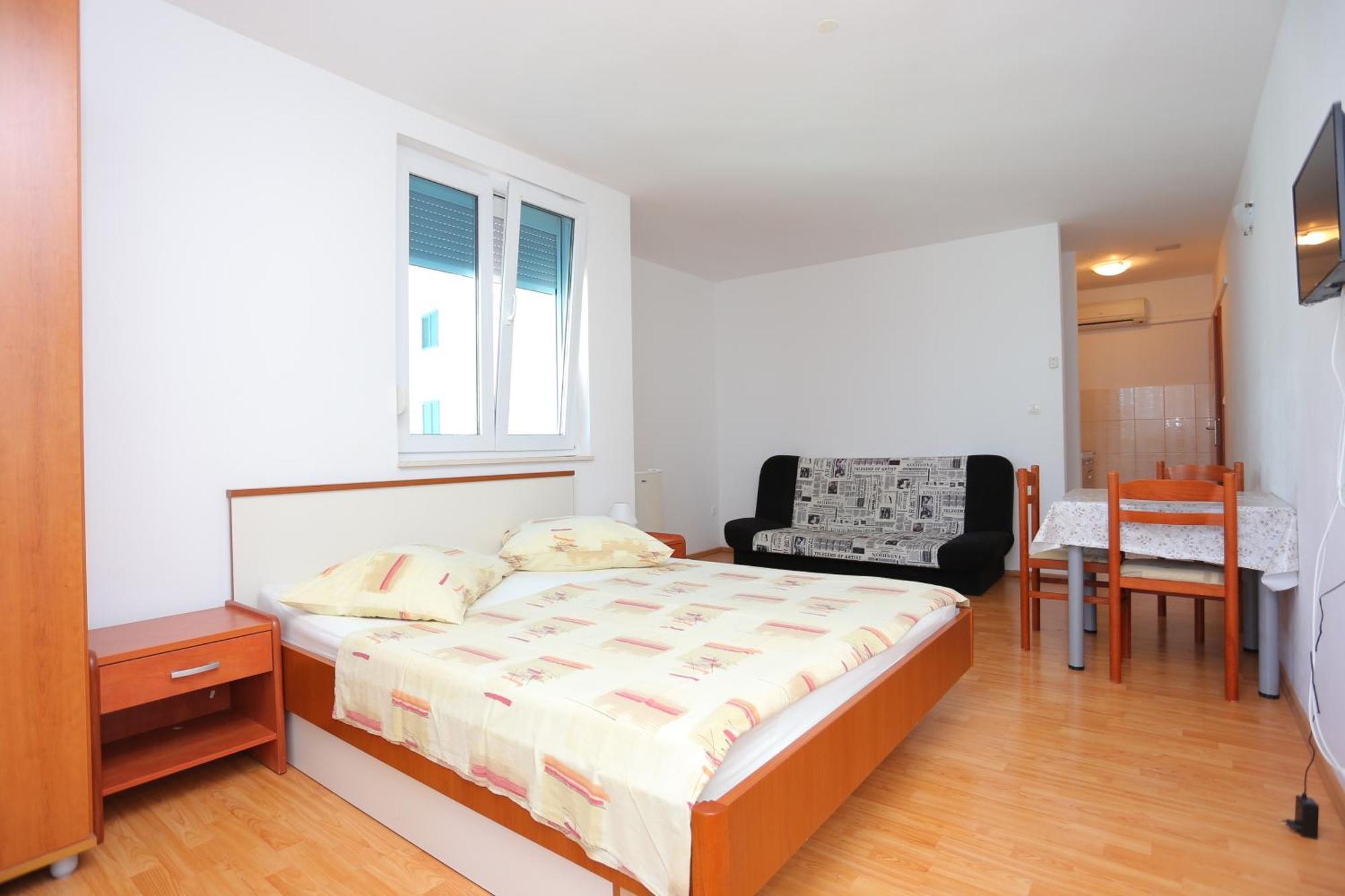 Apartments And Rooms By The Sea Trogir - 16536 Room photo